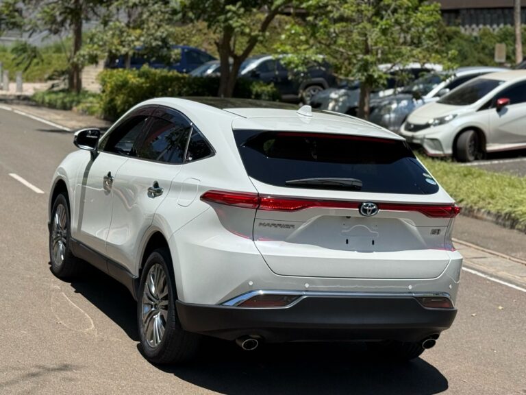 2020 Toyota Harrier Hybrid — photo 6