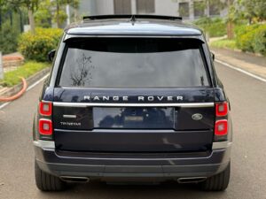 2018 Range Rover Vogue Autobiography SDV6 — photo 4