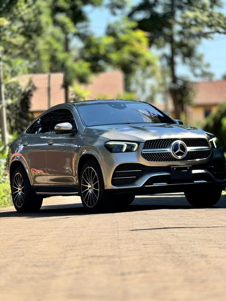 2022 Mercedes Benz GLE400D 4MATIC — photo 2