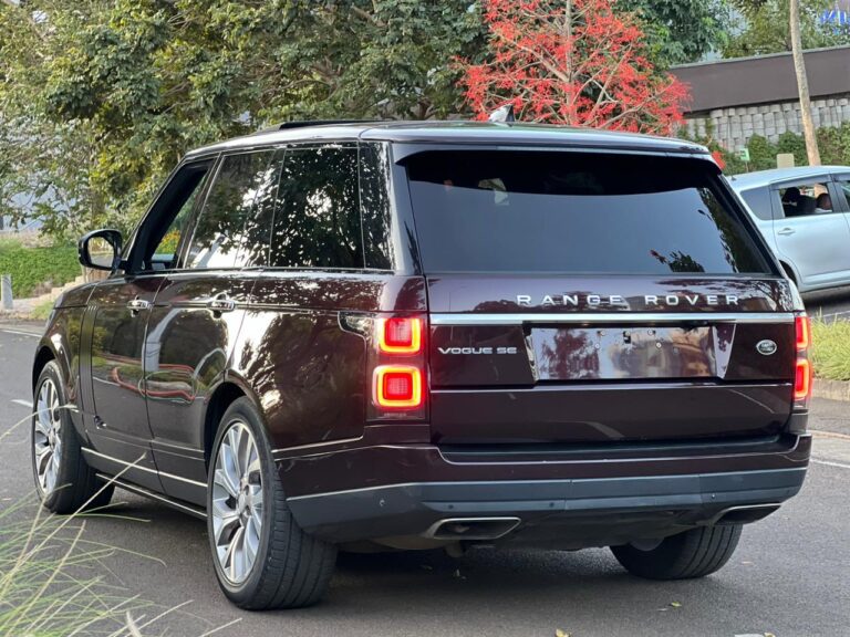 2018 Range Rover Vogue SE SDV6 — photo 6
