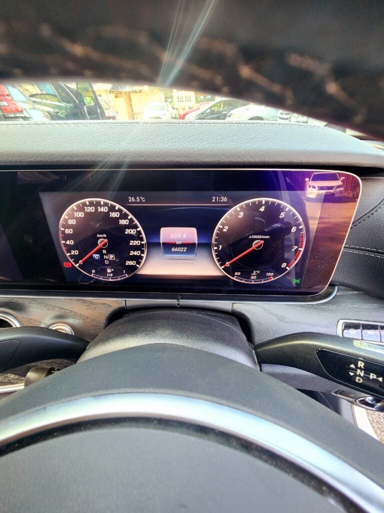2017 Mercedes Benz E200 — photo 9