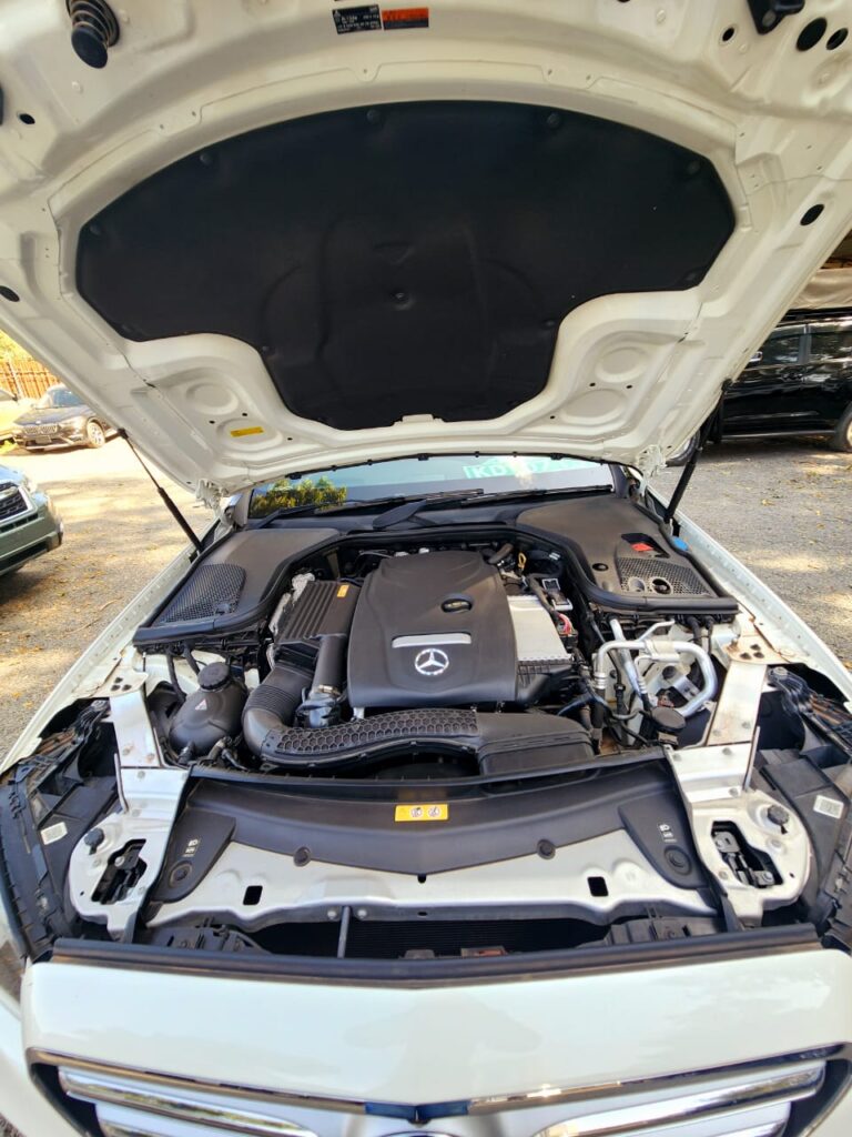 2017 Mercedes Benz E200 — photo 8