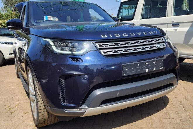 2017 Land Rover Discovery 5 HSE