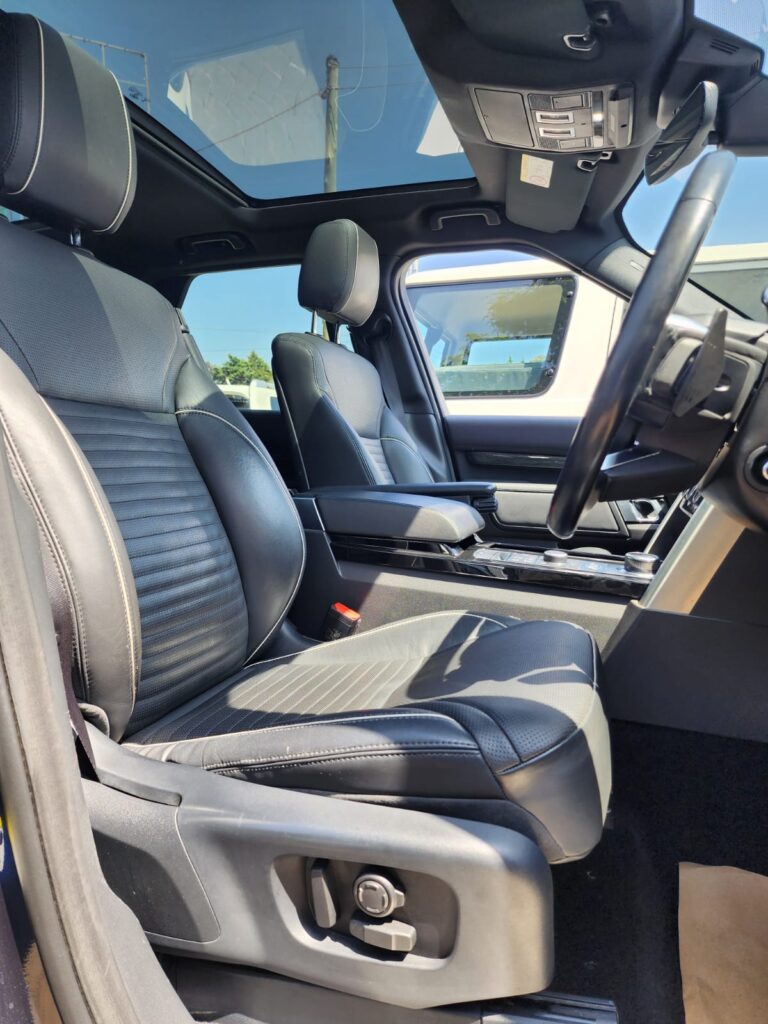 2017 Land Rover Discovery 5 HSE — photo 8