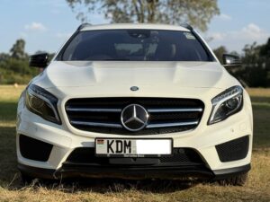 2017 Mercedes Benz GLA180 — photo 4