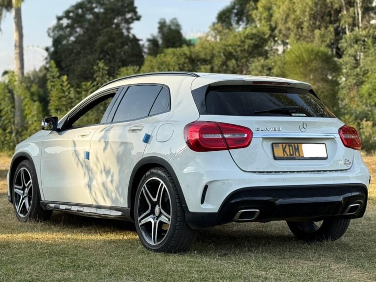 2017 Mercedes Benz GLA180 — photo 7