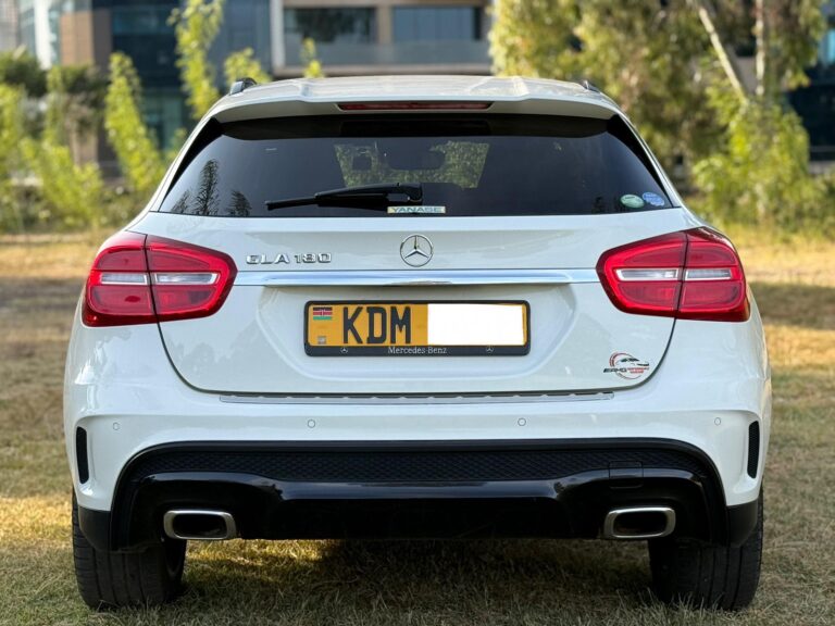 2017 Mercedes Benz GLA180 — photo 8