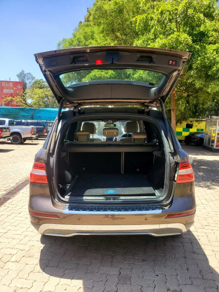2013 Mercedes Benz ML350 — photo 7