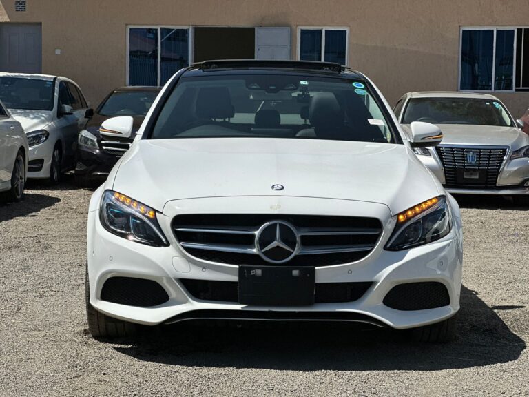 2017 Mercedes Benz C350e — photo 6