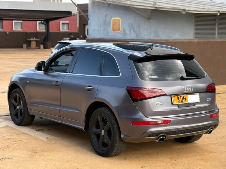 2016 Audi Q5 S-Line Quattro — photo 8