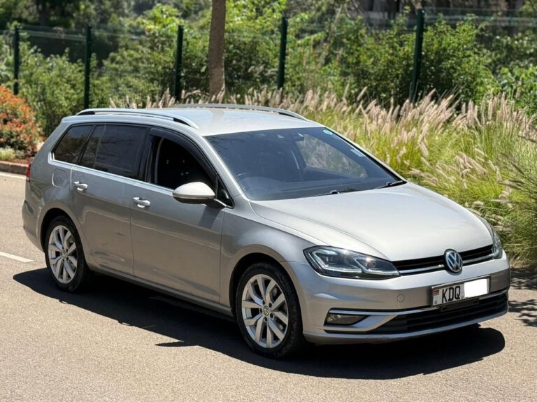 2017 Volkswagen Golf Variant TSI — photo 5