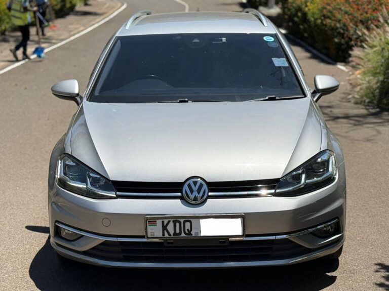 2017 Volkswagen Golf Variant TSI — photo 8