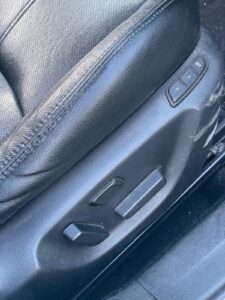 2016 Mazda Axela Hatchback 2.2L Skyactiv-D — photo 3