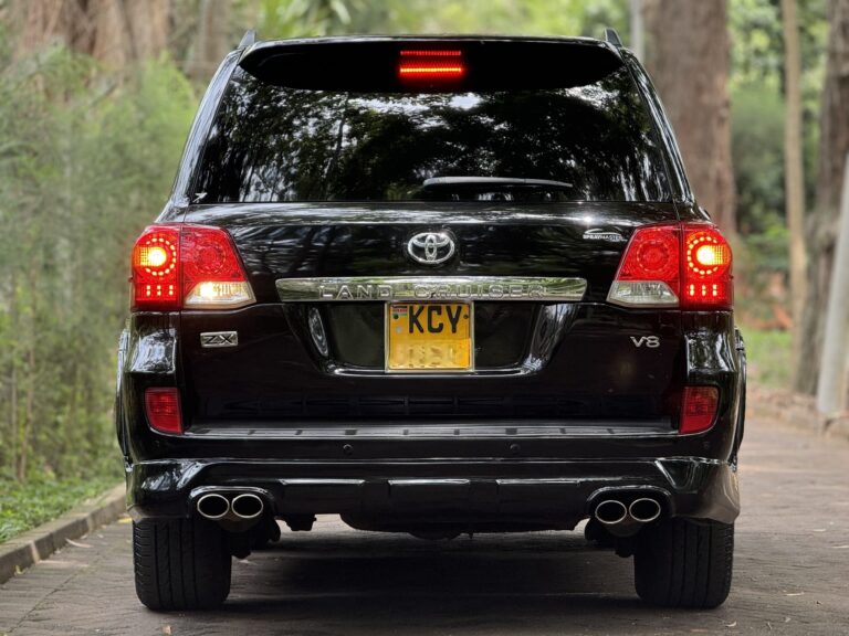 2013 Toyota Landcruiser ZX — photo 5