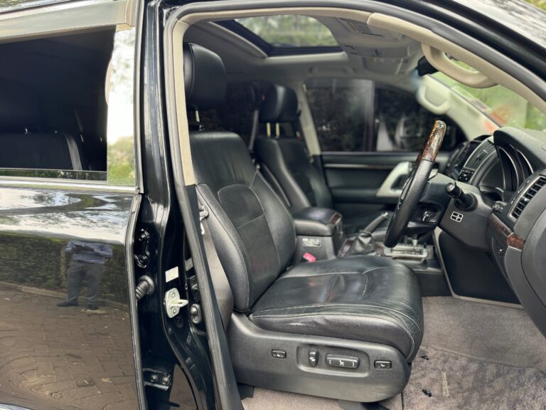 2013 Toyota Landcruiser ZX — photo 7
