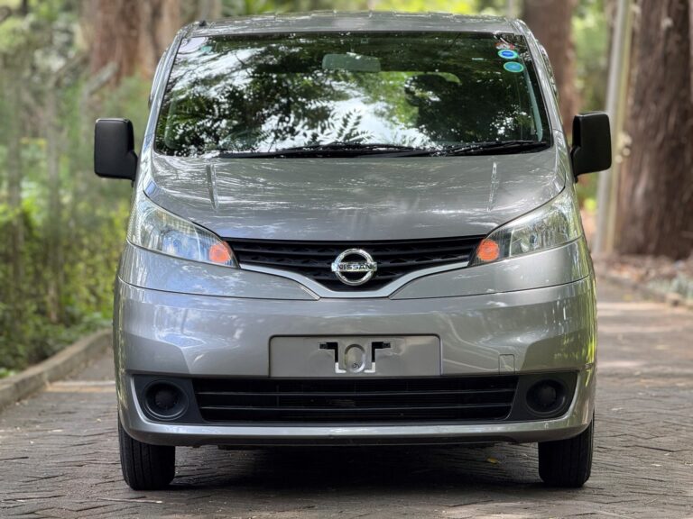 2019 Nissan NV200 — photo 4