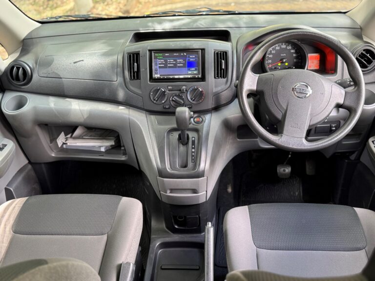 2019 Nissan NV200 — photo 8