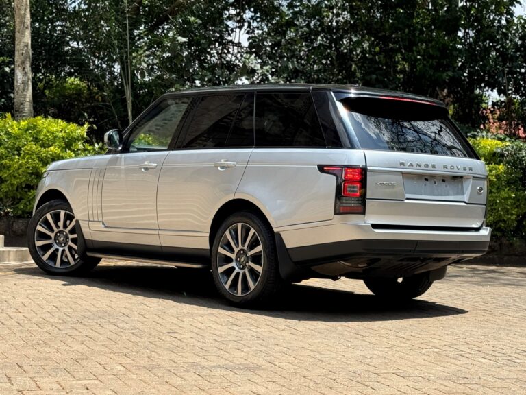 2016 Range Rover Vogue 3.0L — photo 4