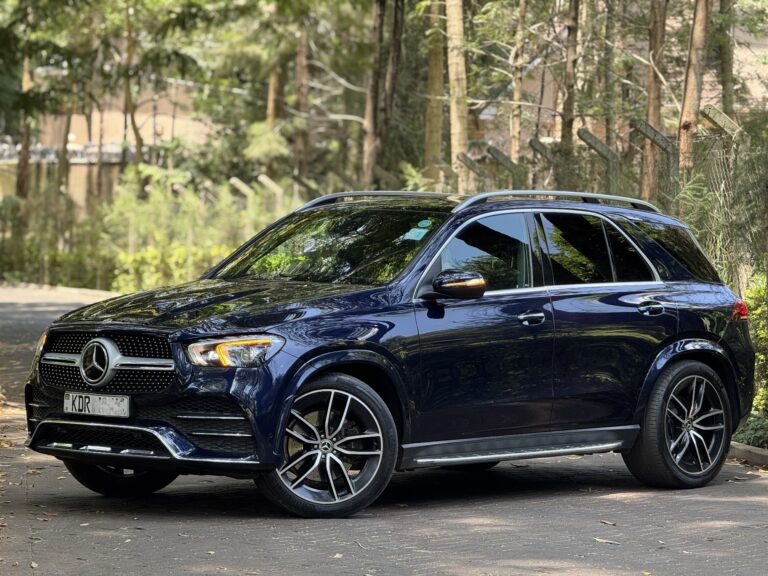 2021 Mercedes Benz GLE400D 4MATIC — photo 2
