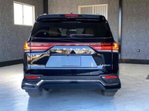 2023 Lexus LX600 — photo 3