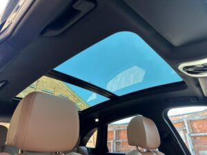 2022 Porsche Macan — photo 4