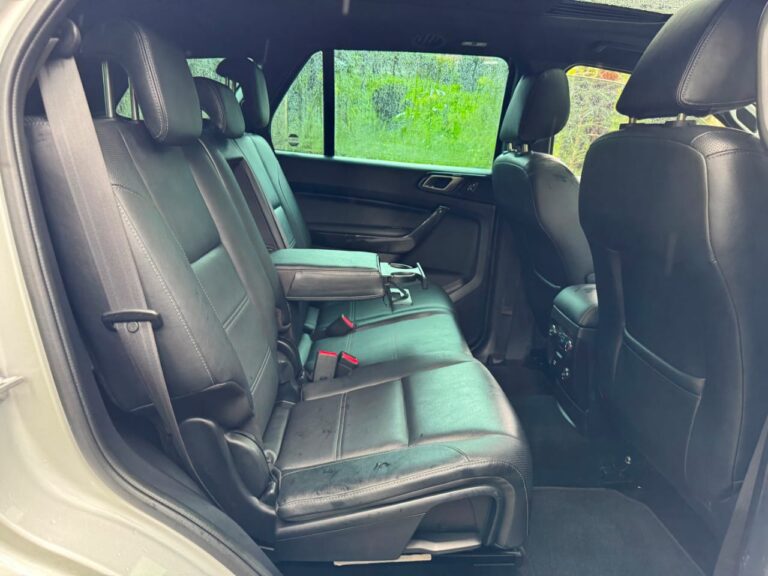 2020 Ford Everest — photo 8