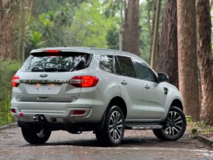 2020 Ford Everest — photo 3