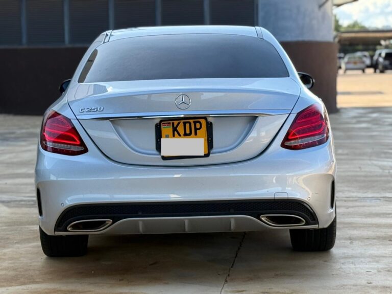 2016 Mercedes Benz C250 — photo 8