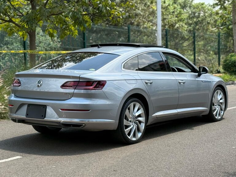 2019 Volkswagen Arteon R-Line — photo 9