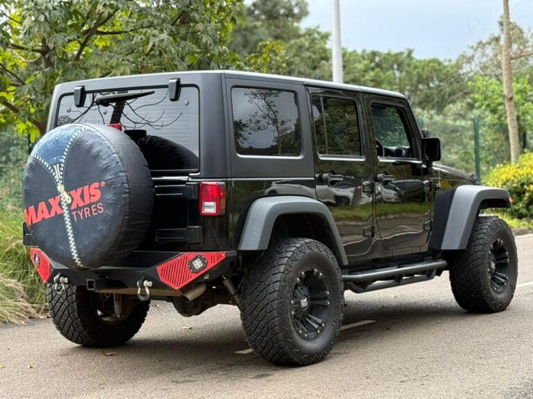 2016 Jeep Wrangler Sport Unlimited — photo 8