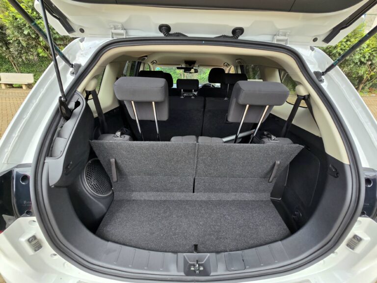 2018 Mitsubishi Outlander — photo 2