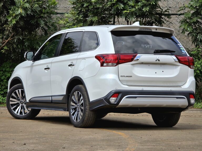 2018 Mitsubishi Outlander — photo 3