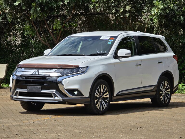 2018 Mitsubishi Outlander — photo 4