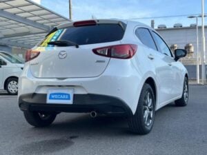 2018 Mazda Demio SkyActiv — photo 3