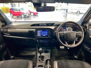 2023 Toyota Hilux GR Sport — photo 2