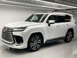 2023 Lexus LX600 — photo 2