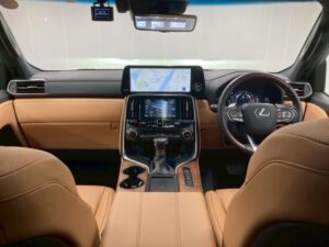 2023 Lexus LX600 — photo 3
