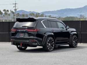 2023 Lexus LX600 WALD Body Kit — photo 4