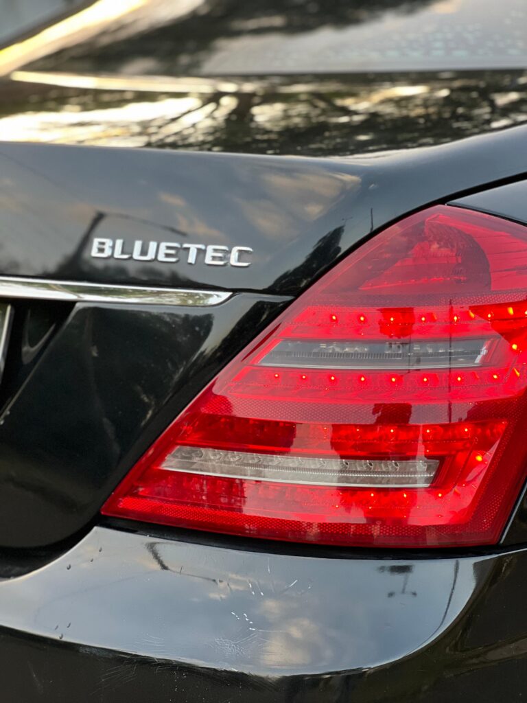 2012 Mercedes Benz S350d — photo 2