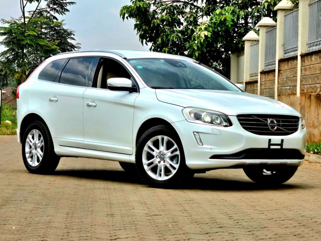 2016 Volvo XC60 D4