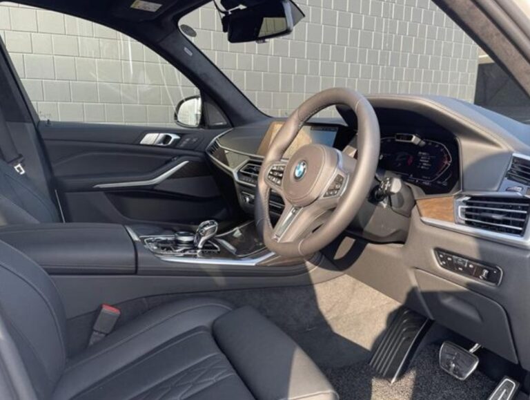 2022 BMW X7 xDrive40d — photo 9