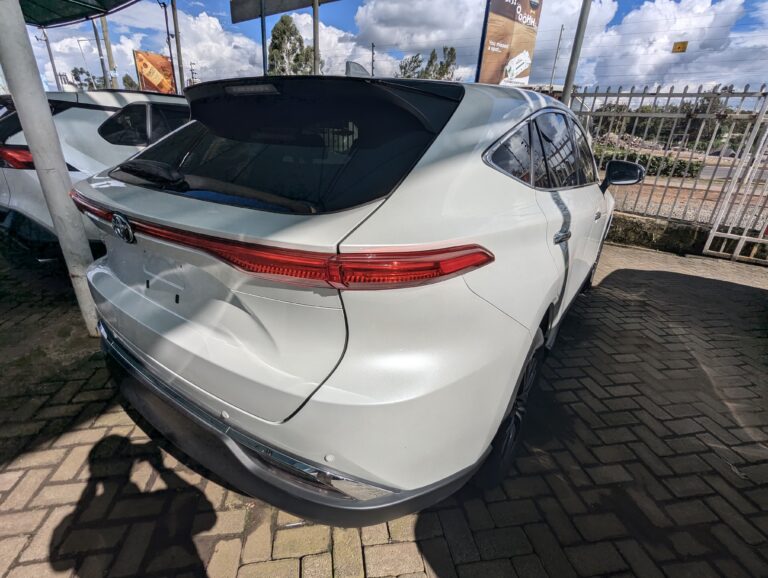 2022 Toyota Harrier — photo 5