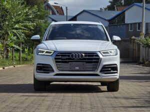 2018 Audi Q5 S-Line — photo 2