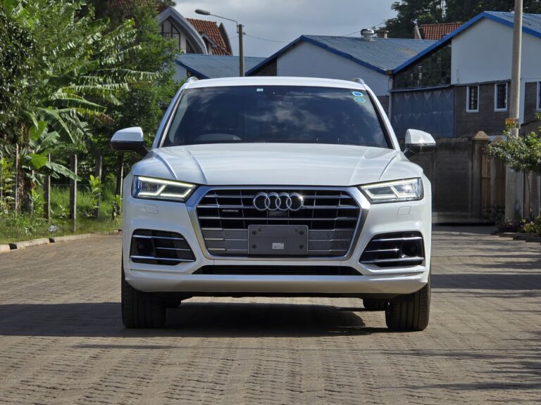 2018 Audi Q5 S-Line — photo 2