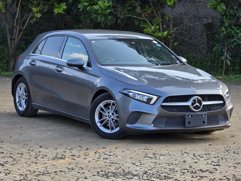 2018 Mercedes-Benz A180 — photo 2