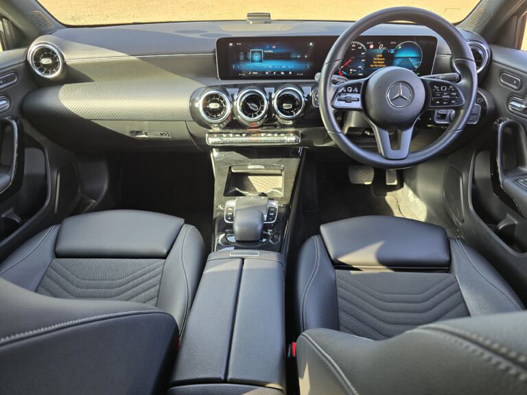 2018 Mercedes-Benz A180 — photo 5