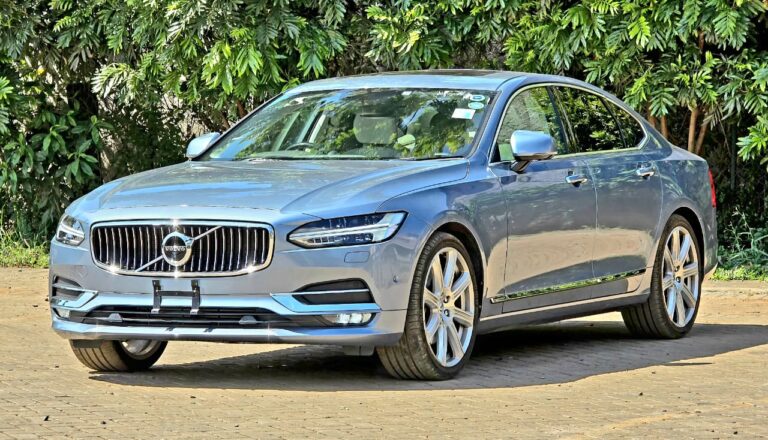 2017 Volvo S90 T5 Inscription — photo 2