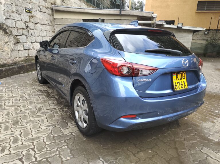 2016 Mazda Axela Petrol — photo 5