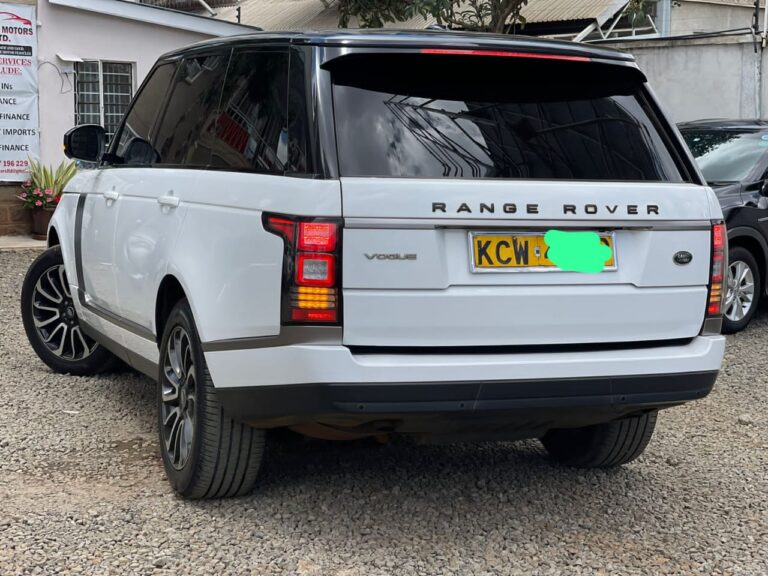 2014 Range Rover Vogue Petrol — photo 5