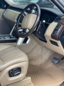 2014 Range Rover Vogue Petrol — photo 3